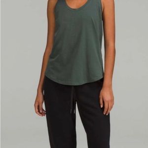 Lululemon Love Tank Top
Smoked Spruce